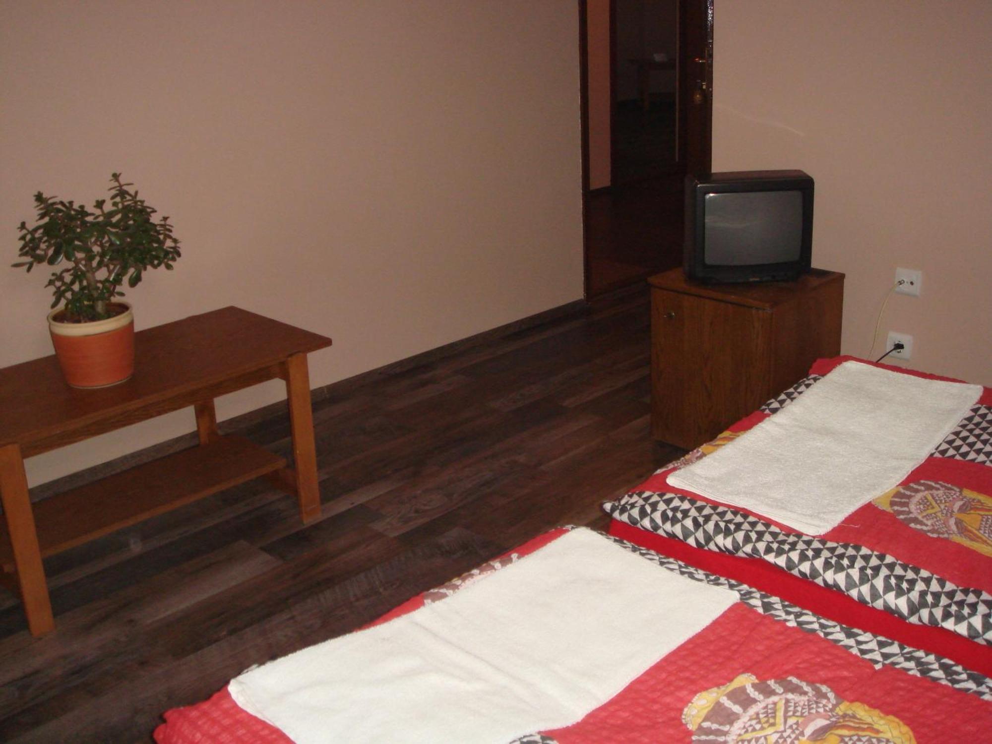 Platan Panzio Bed & Breakfast Nagyszenas Exterior photo